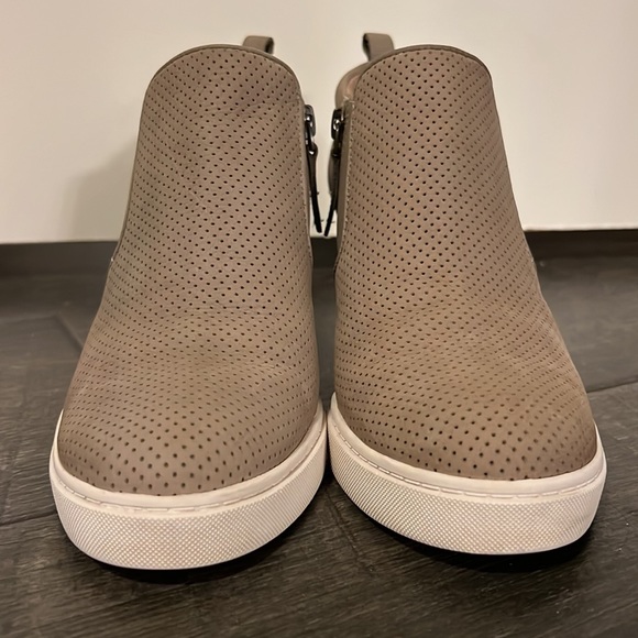 Wedge Sneaker - Picture 3 of 3